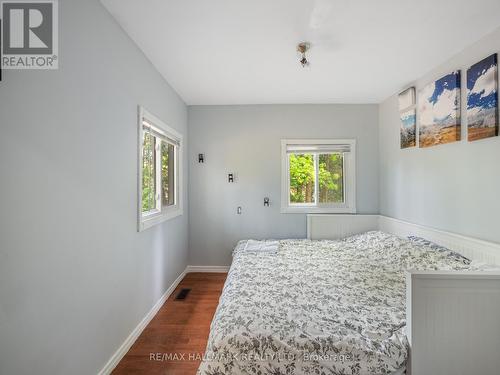 31 Government Dock Road, Kawartha Lakes, ON - Indoor Photo Showing Bedroom