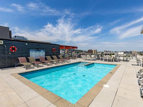 Piscine - 1115-1150 Rue St-Denis, Montréal (Ville-Marie), QC - Outdoor With In Ground Pool With View