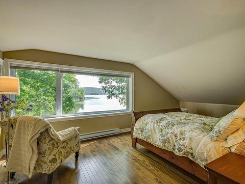 Chambre Ã  coucher principale - 1584 Rue Roy, Prévost, QC - Indoor Photo Showing Bedroom