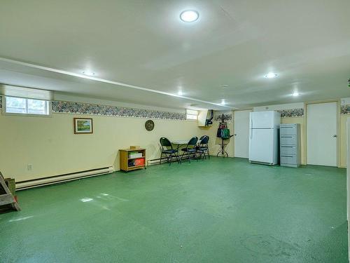 Salle de jeux - 1584 Rue Roy, Prévost, QC - Indoor