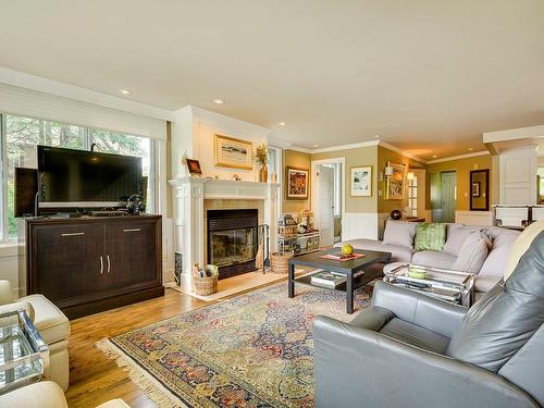 Salon - 1584 Rue Roy, Prévost, QC - Indoor Photo Showing Living Room With Fireplace