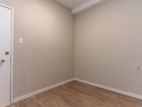 745 Kelly Drive, Kamloops, BC - Indoor Photo Showing Other Room