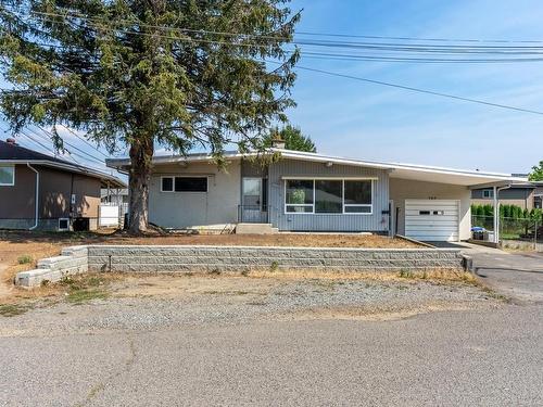 745 Kelly Drive, Kamloops, BC - Outdoor