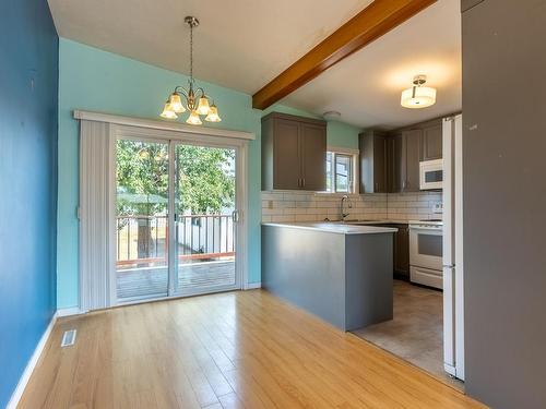 745 Kelly Drive, Kamloops, BC - Indoor Photo Showing Kitchen