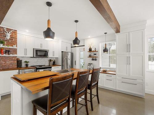 Cuisine - 4761 Rue Notre-Dame O., Trois-Rivières, QC - Indoor Photo Showing Kitchen With Upgraded Kitchen