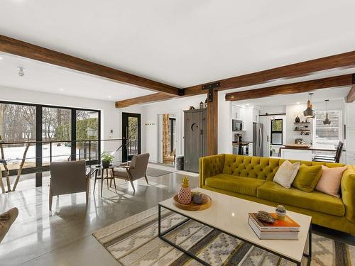 Vue d'ensemble - 4761 Rue Notre-Dame O., Trois-Rivières, QC - Indoor Photo Showing Living Room