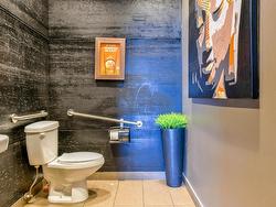 Powder room - 