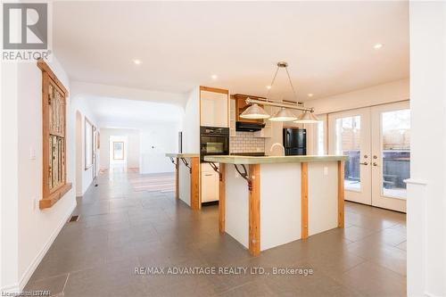 6410 & 6400 Bradish Road, London, ON - Indoor Photo Showing Kitchen