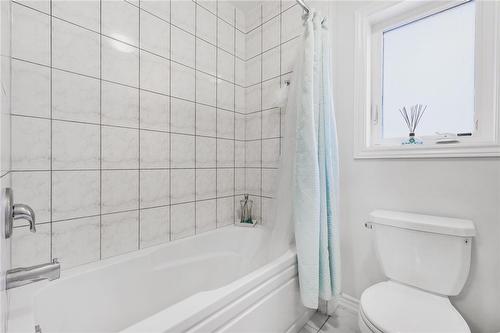 60 Esther Crescent, Thorold, ON - Indoor Photo Showing Bathroom