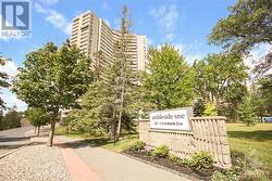 1081 AMBLESIDE DRIVE UNIT#1604  Ottawa, ON K2B 8C8