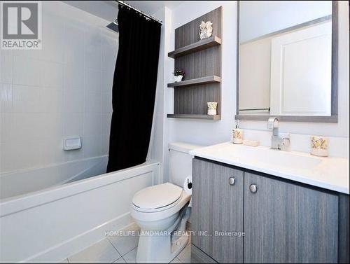 3001 - 275 Yorkland Road, Toronto (Henry Farm), ON - Indoor Photo Showing Bathroom