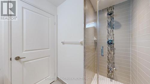 1902 - 55 Oneida Crescent, Richmond Hill, ON - Indoor Photo Showing Bathroom