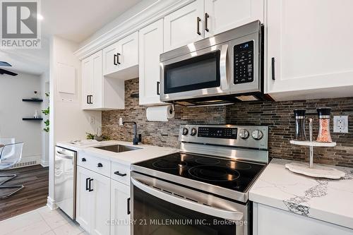 1208 - 1964 Main Street W, Hamilton (Ainslie Wood), ON - Indoor Photo Showing Kitchen With Upgraded Kitchen