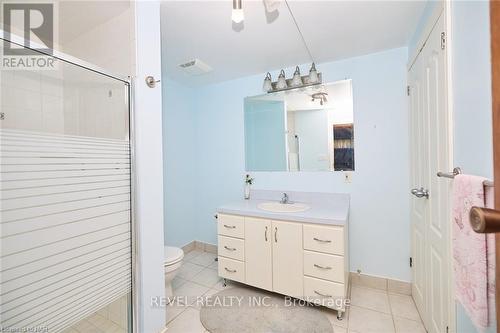 6361 Clare Crescent, Niagara Falls, ON - Indoor Photo Showing Bathroom