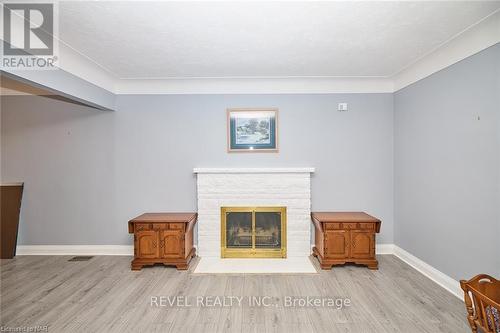 6361 Clare Crescent, Niagara Falls, ON - Indoor With Fireplace