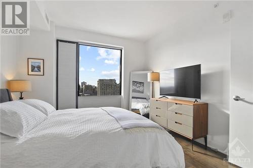 Primary Bedroom - 20 Daly Avenue Unit#1806, Ottawa, ON - Indoor Photo Showing Bedroom