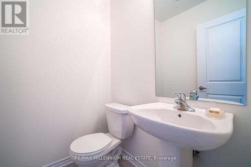 1640 Corsal Court, Innisfil, ON - Indoor Photo Showing Bathroom