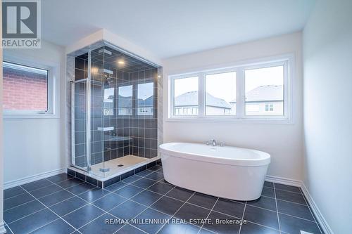 1640 Corsal Court, Innisfil, ON - Indoor Photo Showing Bathroom