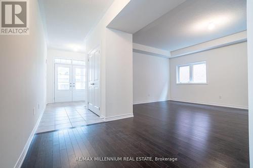 1640 Corsal Court, Innisfil, ON - Indoor Photo Showing Other Room