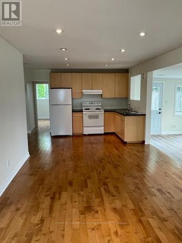 117 Juniper Lane S, Prince Edward County (Ameliasburgh), ON - Indoor Photo Showing Kitchen