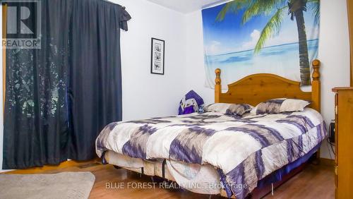 25172 Talbot Line, West Elgin (West Lorne), ON - Indoor Photo Showing Bedroom