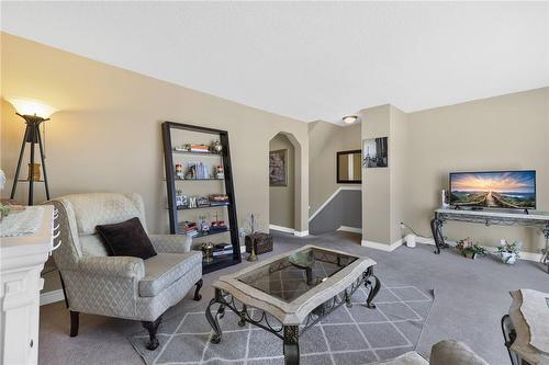 985 Limeridge Road E|Unit #32, Hamilton, ON - Indoor Photo Showing Living Room