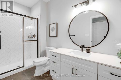 14 - 500 Sunnystone Road, London, ON - Indoor Photo Showing Bathroom