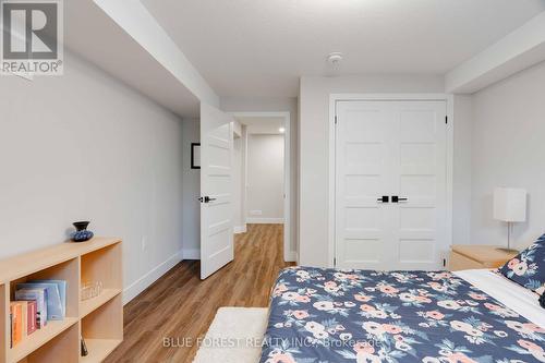 14 - 500 Sunnystone Road, London, ON - Indoor Photo Showing Bedroom