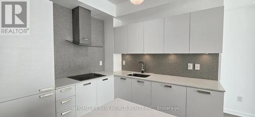 2801 - 9 Bogert Avenue, Toronto (Lansing-Westgate), ON - Indoor Photo Showing Kitchen