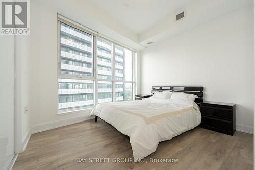 2922 - 585 Bloor Street E, Toronto (North St. James Town), ON - Indoor Photo Showing Bedroom