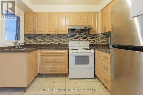 149 Murison Boulevard, Toronto (Malvern), ON - Indoor Photo Showing Kitchen With Double Sink