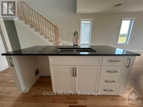 1545 Quarry Street, Prescott And Russell, ON - Indoor Photo Showing Kitchen With Double Sink