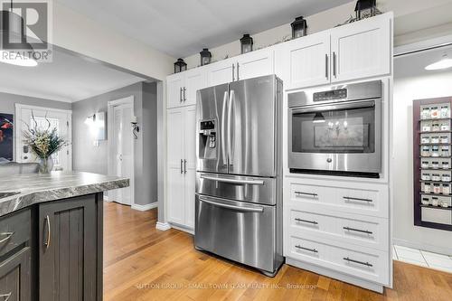 213 Pryde Boulevard, South Huron (Exeter), ON - Indoor Photo Showing Kitchen With Upgraded Kitchen