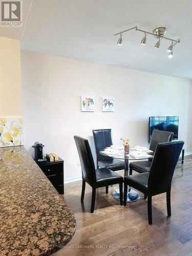 1212 - 509 Beecroft Road, Toronto (Willowdale West), ON - Indoor Photo Showing Dining Room