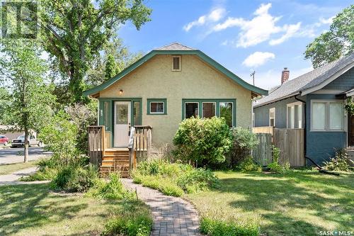 734 5Th Avenue N, Saskatoon, SK - Outdoor