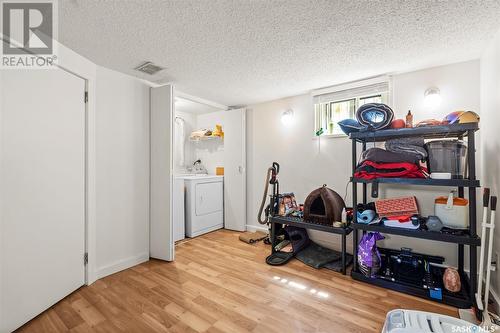 734 5Th Avenue N, Saskatoon, SK - Indoor Photo Showing Other Room