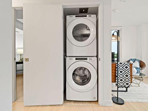 203-30 Tretti Way, Toronto, ON - Indoor Photo Showing Laundry Room