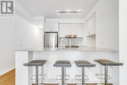 801 - 2560 Eglinton Avenue W, Mississauga (Central Erin Mills), ON - Indoor Photo Showing Kitchen