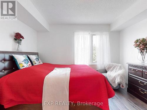 102 - 65 Turntable Crescent, Toronto (Dovercourt-Wallace Emerson-Junction), ON - Indoor Photo Showing Bedroom