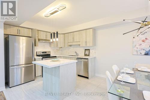 51 - 340 Prospect Point Road N, Fort Erie, ON - Indoor Photo Showing Kitchen