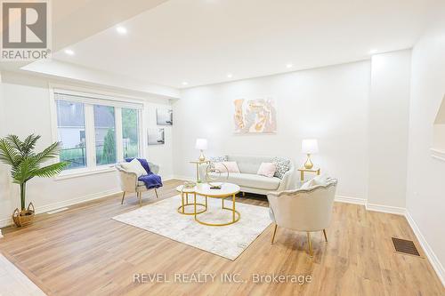 51 - 340 Prospect Point Road N, Fort Erie, ON - Indoor Photo Showing Living Room