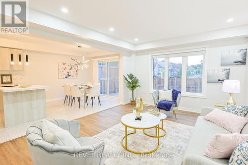 51 - 340 Prospect Point Road N, Fort Erie, ON - Indoor Photo Showing Living Room