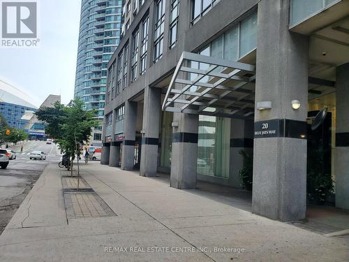 1019 - 20 Blue Jays Way, Toronto (Waterfront Communities), ON - Outdoor