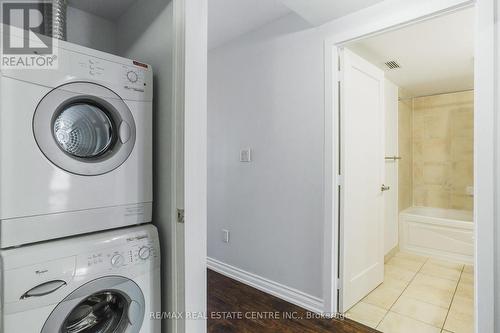 1019 - 20 Blue Jays Way, Toronto (Waterfront Communities), ON - Indoor Photo Showing Laundry Room