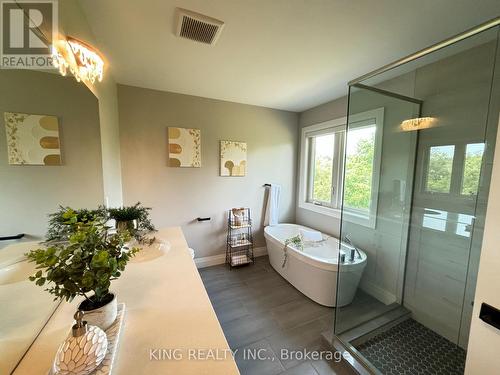 3388 Oriole Drive, London, ON - Indoor Photo Showing Bathroom