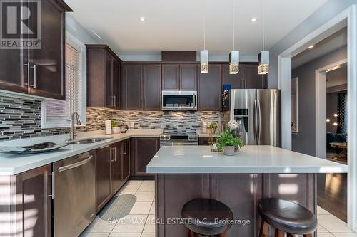 12 Lisson Crescent, Brampton (Credit Valley), ON - Indoor Photo Showing Kitchen With Double Sink With Upgraded Kitchen