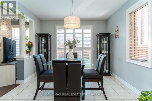 12 Lisson Crescent, Brampton (Credit Valley), ON - Indoor Photo Showing Dining Room