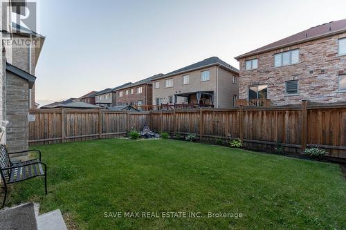 12 Lisson Crescent, Brampton (Credit Valley), ON - Outdoor