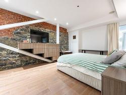 Master bedroom - 