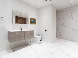 Ensuite bathroom - 